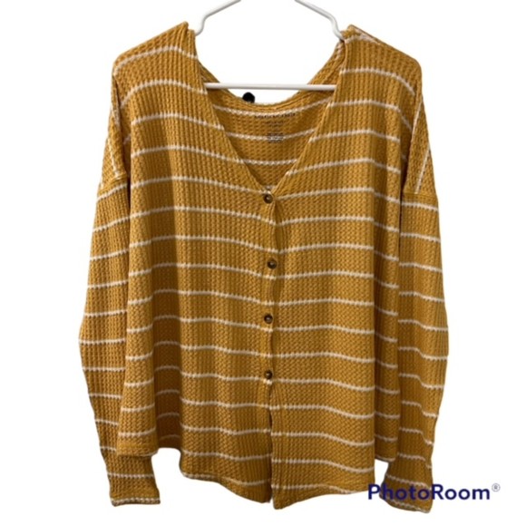 American Eagle Soft & Sexy Plush Mustard Waffle Knit LS Top Tie Front Sz Small - Picture 1 of 10
